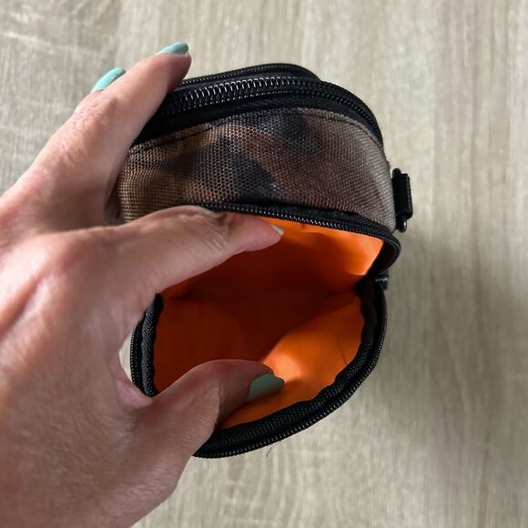 NWOT … CASE LOGIC “Camouflage” Case / Pouch - Picture 5 of 5